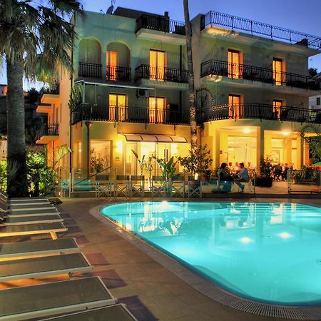 Hotel Casella Pietra Ligure Esterno foto