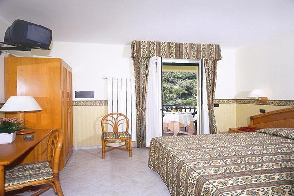 Hotel Casella Pietra Ligure Esterno foto